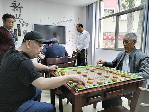 红塔区举行离退休干部运动会.jpg