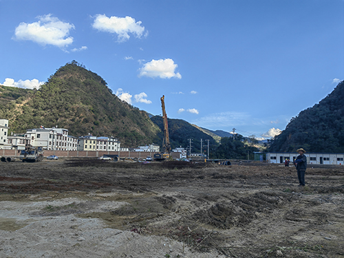 盘活闲置土地 助力乡村振兴.jpg