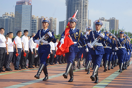 我市举办八一建军节“同升国旗·同唱国歌”活动.jpg