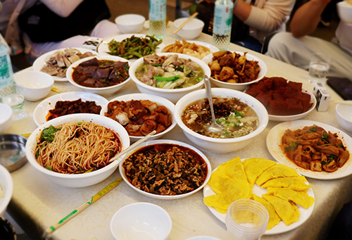 “美食 文体旅”助力玉溪服务消费.jpg
